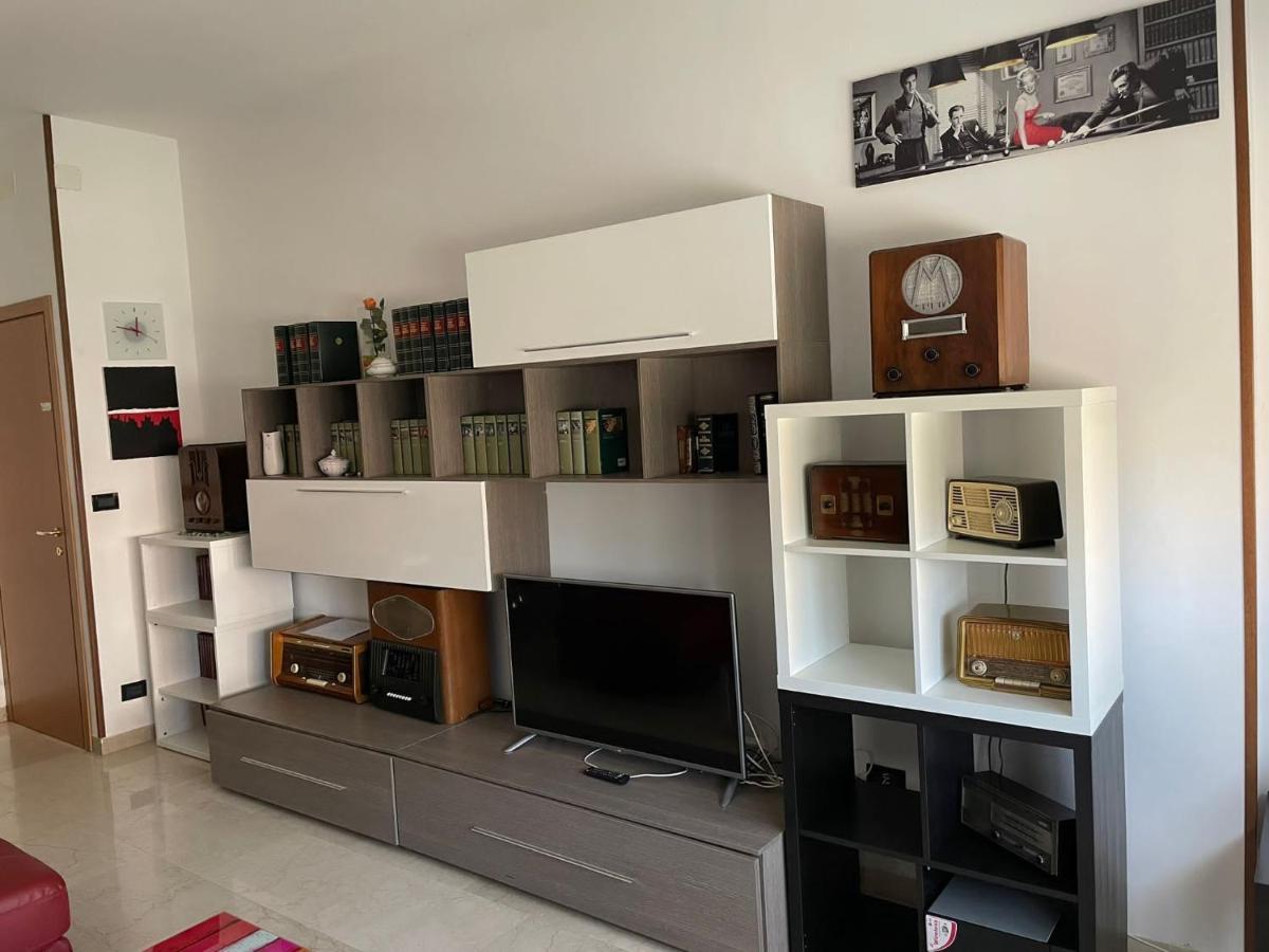 Splendido Appartamento In Zona Fiera A Bologna Bagian luar foto